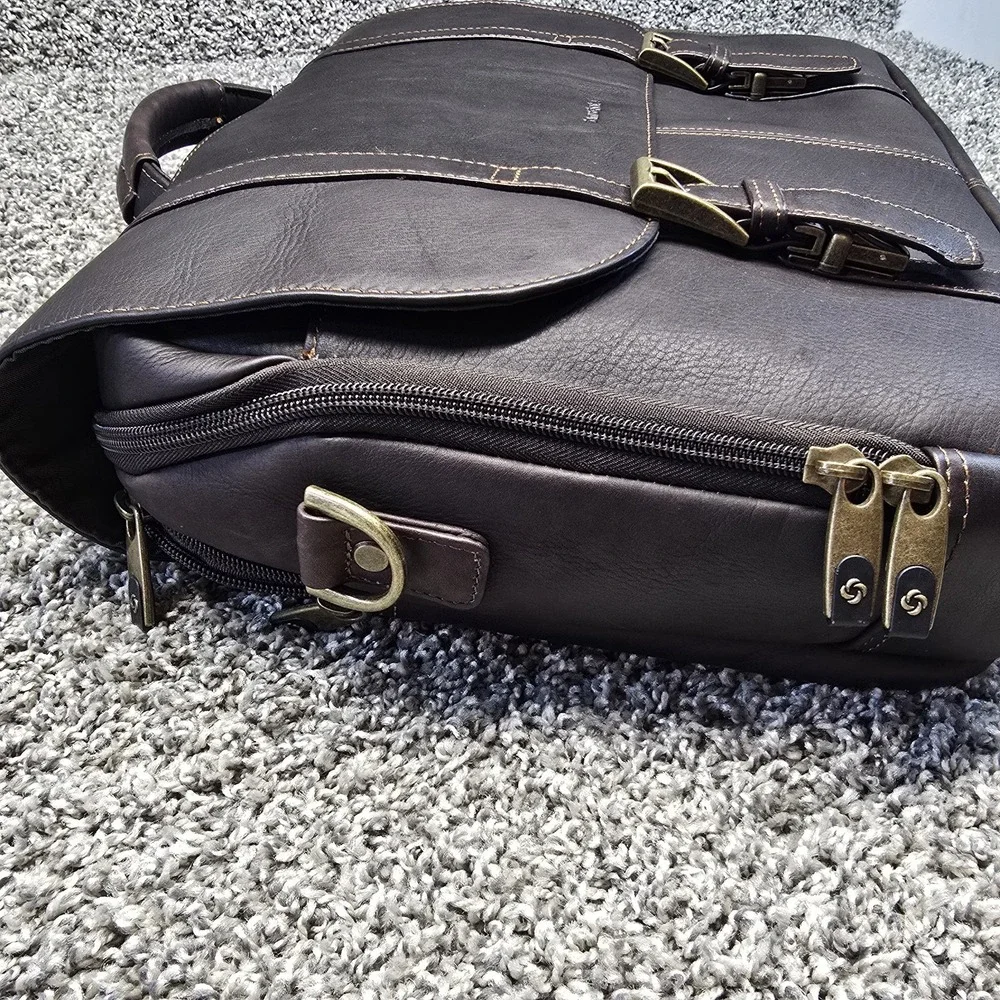 Samsonite leather business